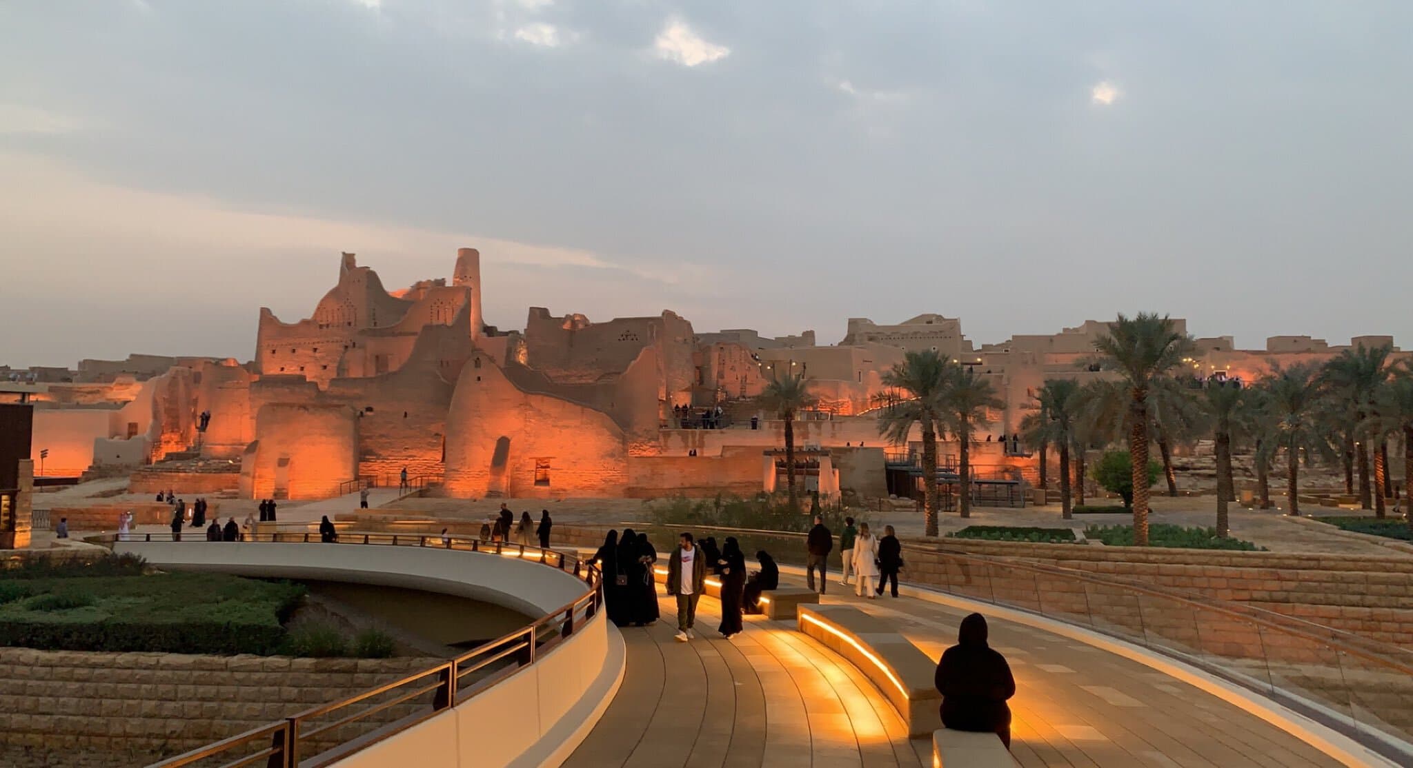 الرياض وجدة: باقة 6 أيام مع فعاليات ونقل (شخصان)