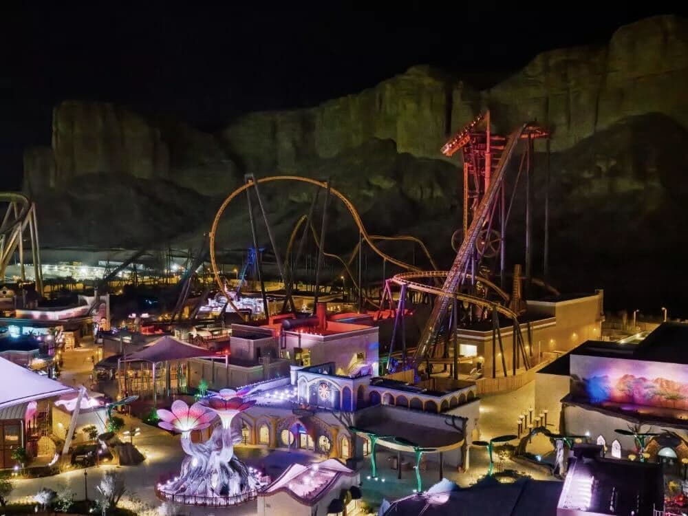 إقامة ثلاث ليال في فندق 4 نجوم مع تذاكر Six Flags لثلاث أفراد 